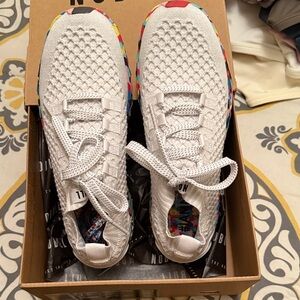 NOBULL Multicolor Diamond Knit Runners- NWT Size 9